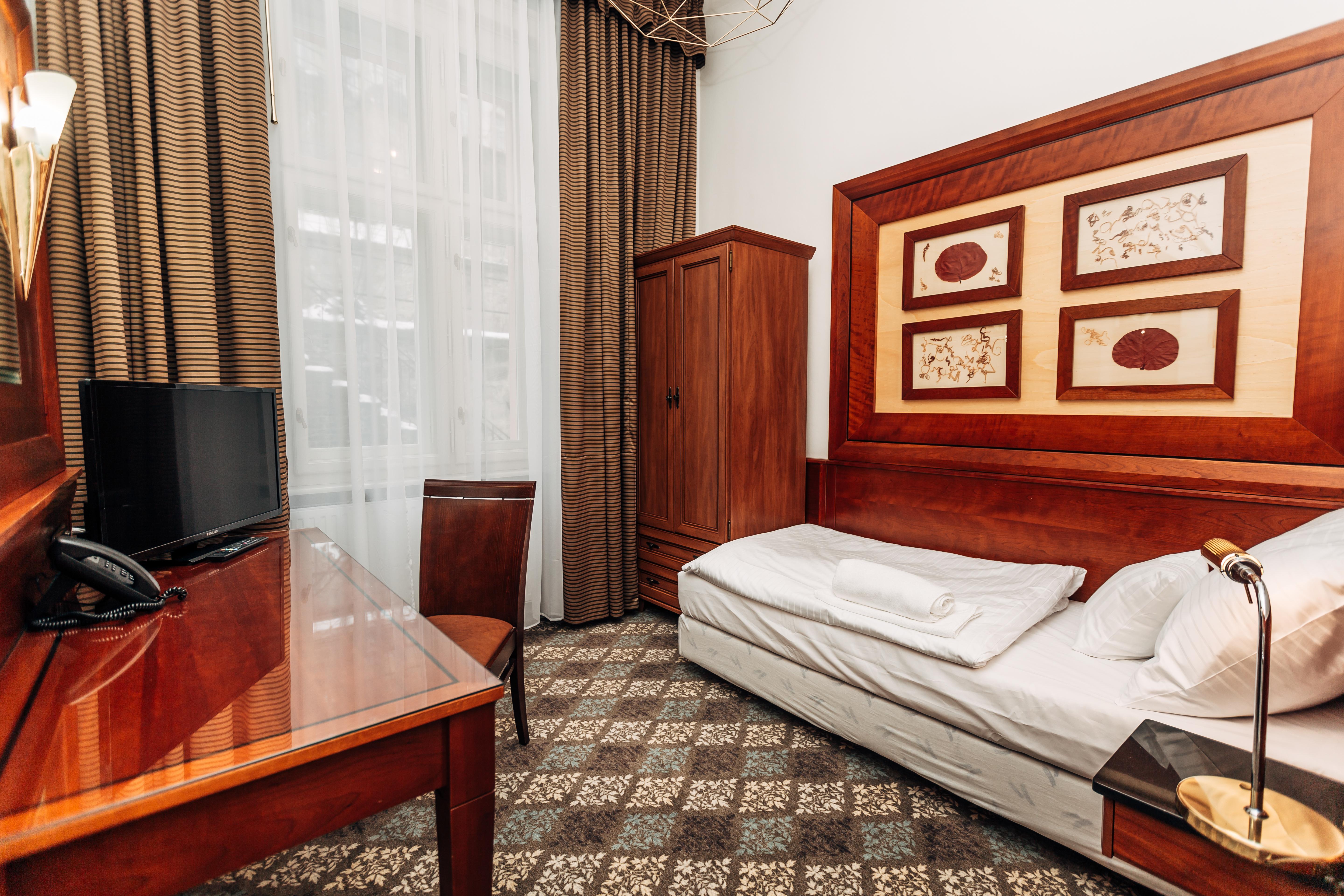 Hotel Kucera Karlovy Vary Exterior photo