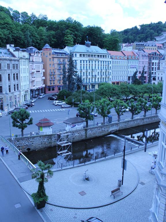 Hotel Kucera Karlovy Vary Exterior photo