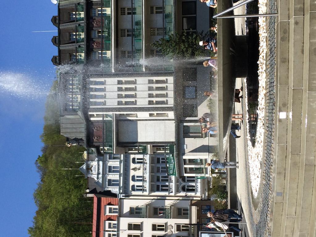 Hotel Kucera Karlovy Vary Exterior photo