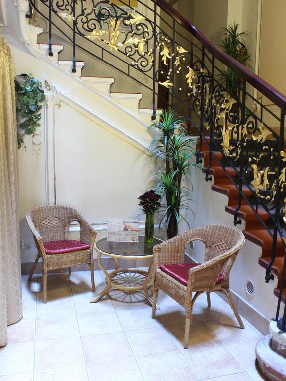 Hotel Kucera Karlovy Vary Exterior photo